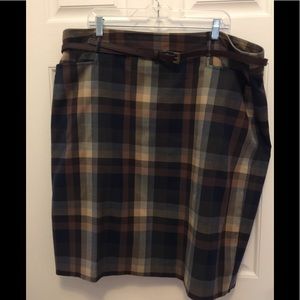 Brown & blue plaid skirt, hardly worn